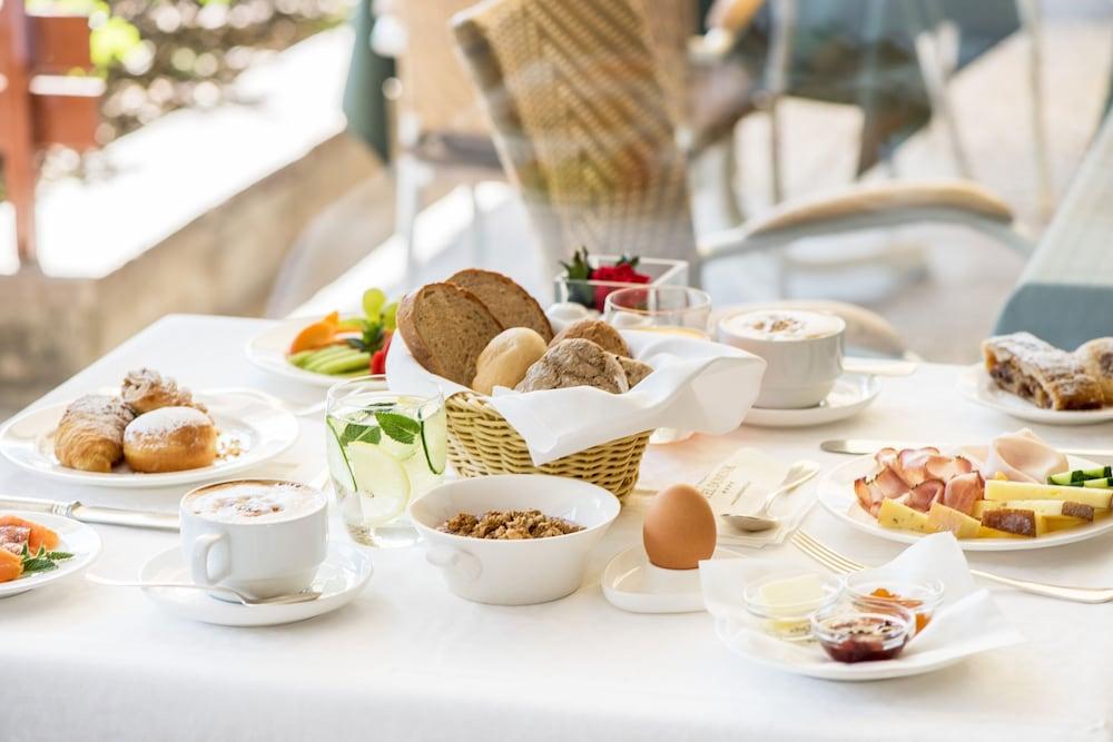 Dominik Alpine City Wellness Hotel - Adults Only 브레싸노네 외부 사진