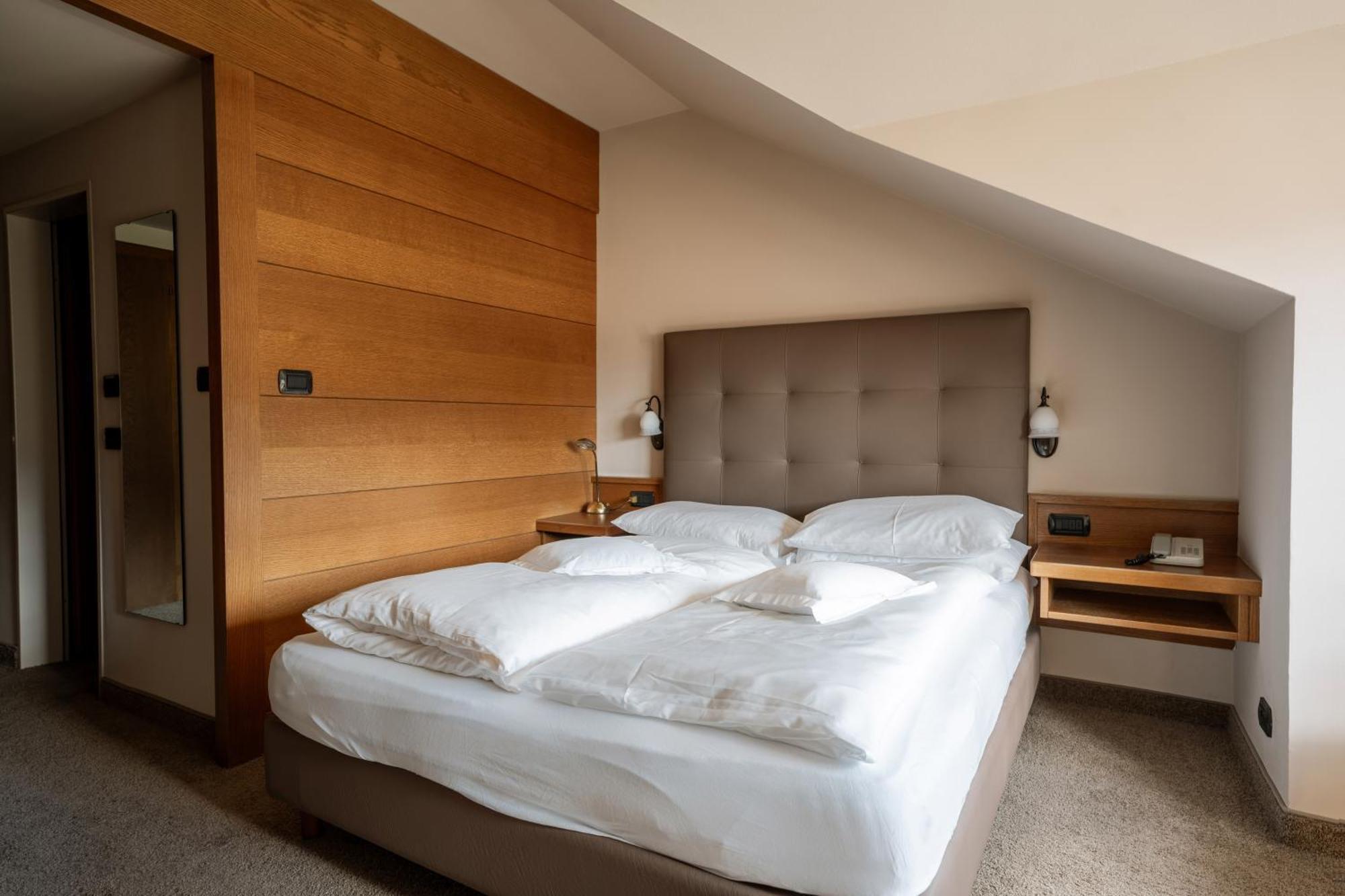 Dominik Alpine City Wellness Hotel - Adults Only 브레싸노네 외부 사진