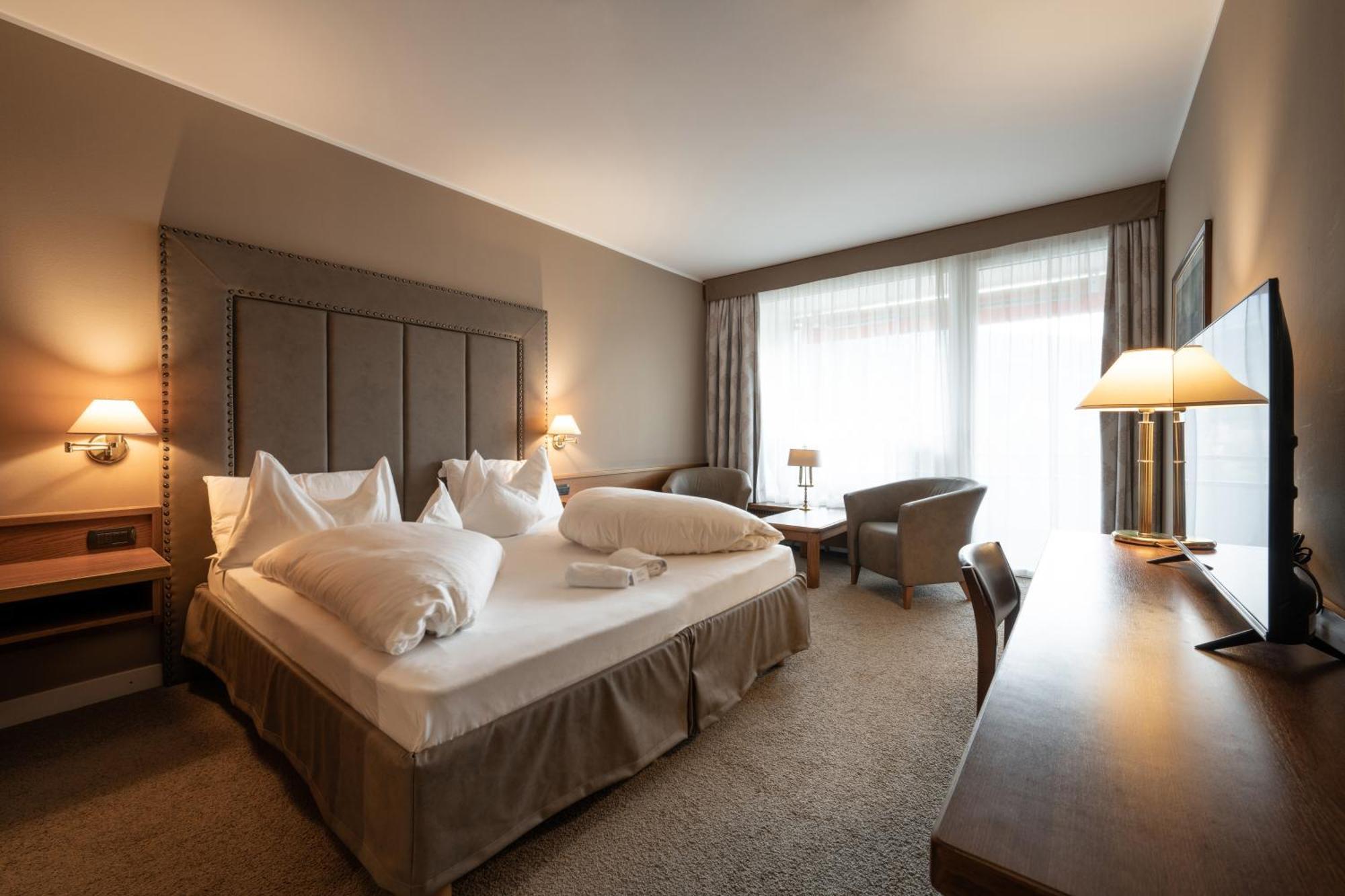 Dominik Alpine City Wellness Hotel - Adults Only 브레싸노네 외부 사진