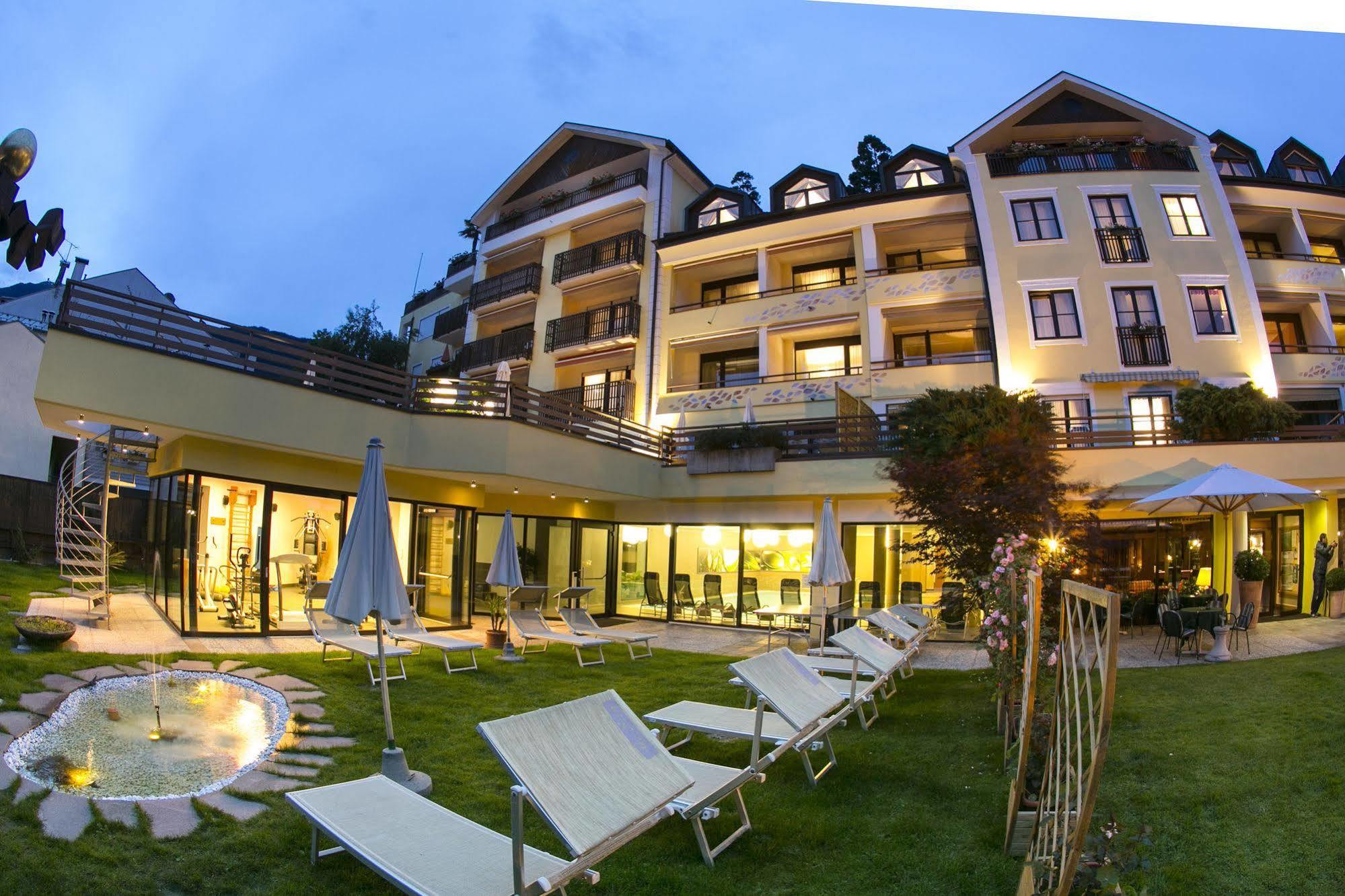 Dominik Alpine City Wellness Hotel - Adults Only 브레싸노네 외부 사진